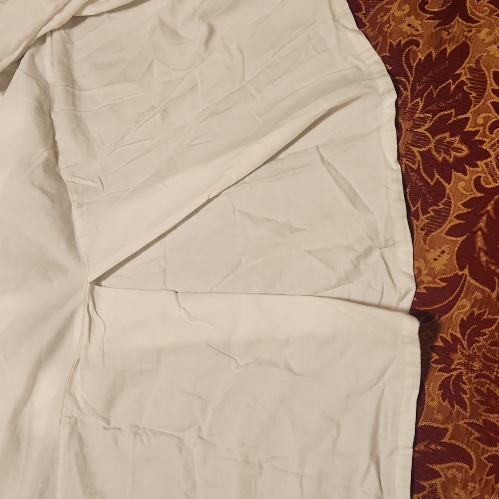 Threshold (Target) white king bed skirt, 14" drop
